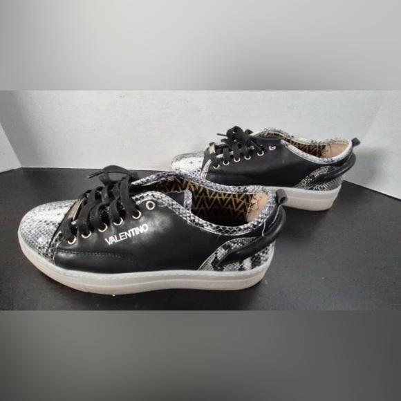 Valentino Platform Sneakers, Black leather with snakeskin Size 9.5 - Picture 5 of 8